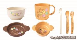 商品購入でもらえる「くまのプーさん食器セット」のイメージ（ⒸＤｉｓｎｅｙ．Ｂａｓｅｄ　ｏｎ　ｔｈｅ“Ｗｉｎｎｉｅ　ｔｈｅ　Ｐｏｏｈ”ｗｏｒｋｓ　ｂｙ　Ａ．Ａ．Ｍｉｌｎｅ　ａｎｄ　Ｅ．（ＪＲ東日本提供）