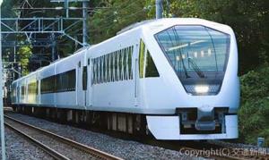 新型特急車両「スペーシアＸ」（Ｎ１００系）（東武鉄道提供） 