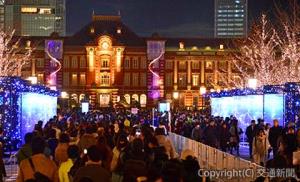 28日まで開催される「東京ミチテラス2018」（行幸通りから丸の内駅舎を望む）
