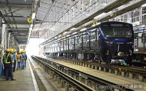 かしわ台車両センターに到着した12000系（相模鉄道提供）