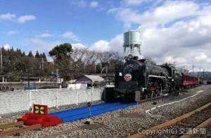 走行開幕式のイメージ。線路の一部にはプラレールの「青いレール」を設置する（京都鉄道博物館提供）