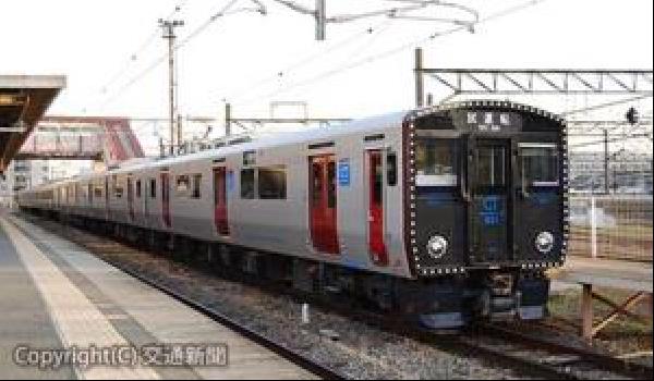 JR九州 821系 制御増幅器 iPad対応? 02/17 JR九州821系2年ぶり増備車が