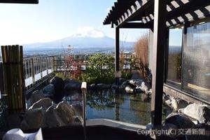 貸切個室風呂は富士山の絶景を独り占め
