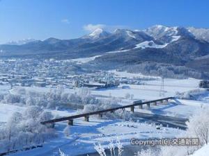 グランプリに輝いた高山裕二さん（富良野市）の「極寒の朝」＝根室本線対策協提供＝