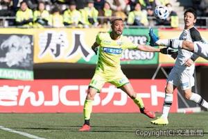 ＦＷ川又を投入して反撃を試みるＪＥＦＵＮＩＴＥＤ