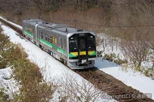 函館線塩谷―蘭島間を走る電気式気動車Ｈ１００形