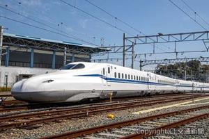完成したＮ７００Ｓ量産車のＪ１編成＝浜松工場＝（ＪＲ東海提供）