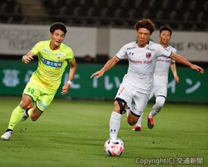 ＭＦ米倉（50）を投入して同点ゴールを目指す（ⒸＪＥＦＵＮＩＴＥＤ）