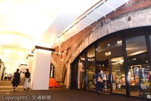 れんがアーチ高架橋が印象的な空間にこだわりの店舗が並ぶ「日比谷ＯＫＵＲＯＪＩ」