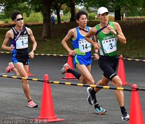 区間２位の快走でチームを７位まで押し上げた作田直選手