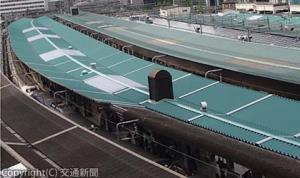 屋根を金属化した東京駅のプラットホーム。構造強化とメンテナンスコスト削減を図っている（ＪＲ東日本提供）