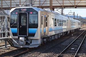 電気式気動車「ＧＶ―Ｅ４００系」＝ＪＲ東日本提供＝