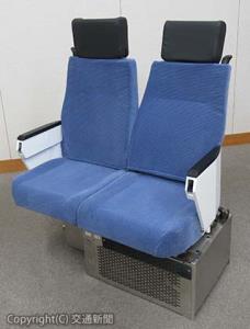 リクライニング機能付きロング・クロスシート転換座席のイメージ（京王電鉄提供）
