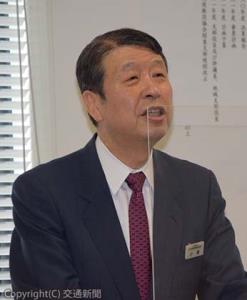 あいさつする小倉会長（日本鉄道施設協会提供）