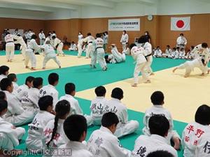 柔道教室の様子（ＪＲ長野支社提供）