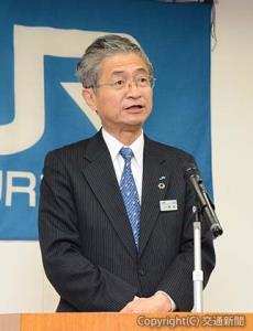 訓示を述べる真貝社長