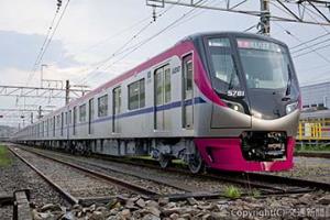 ｓｕｓｔｉｎａを導入した京王電鉄５０００系（総合車両製作所提供）