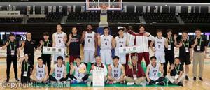 国体４大会連続優勝を果たしたペッカーズ（ＪＲ秋田支社提供）