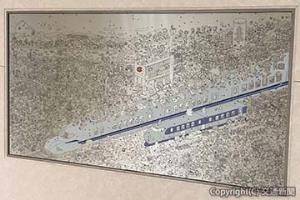 展示されている新幹線再生アルミを使ったアートパネル（ＪＲ東海提供）