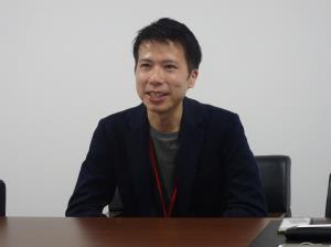 伊藤洋輔氏