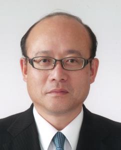 山下信二氏