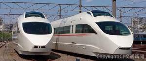 特急ロマンスカー・ＶＳＥ（５００００形）２編成＝小田急電鉄提供＝