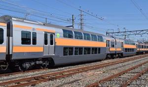 中央快速線用グリーン車の外観