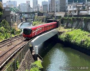 御茶ノ水橋りょう（東京地下鉄提供）