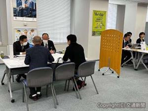 静岡、三重両県のサプライヤー約50社が参加した合同商談会（ＪＲ東海提供）