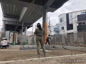 建設現場の作業風景（京浜急行電鉄提供）