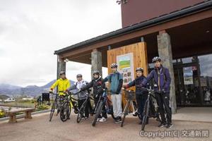 飯山駅で貸し出すＥ―ＢＩＫＥのイメージ（ＪＲ東日本提供）