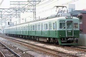 旧塗装時代の７１００系車両（南海電気鉄道提供）