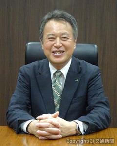 高岡崇氏