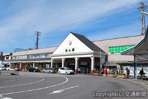 ２代目松山駅舎の外観