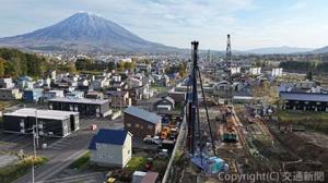 俱知安駅高架橋（鉄道・運輸機構提供）