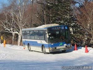 冬道走行訓練（ジェイ・アール北海道バス提供）