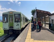 「ＪＲ飯山線サイクルトレイン」のイメージ（ＪＲ東日本提供）