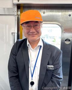 環境にやさしい「サステナ車両」の導入に尽力する西武鉄道鉄道本部車両部車両課課長補佐 　窪谷　紀生（くぼのや・のりお）氏