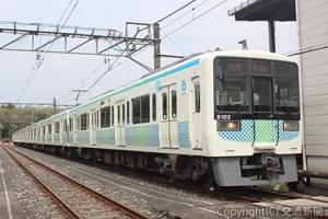 サステナ車両「８０００系」の外観