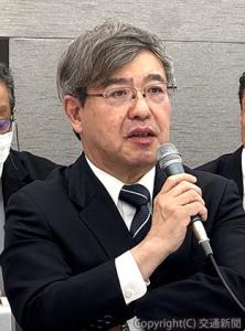 抱負を語る杉山新会長
