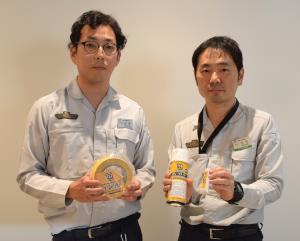 ファーストリペアを紹介する金塚主務（左）と明見正雄副長