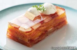 ホールケーキ「テリーヌ・フリュイ」のイメージ（ホテルメトロポリタンエドモント提供）