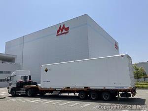 ラウンド輸送に使用する31㌳スーパーＵＲコンテナ（ＪＲ貨物提供）