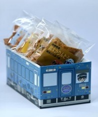 車両型ＢＯＸセット（井原鉄道提供）