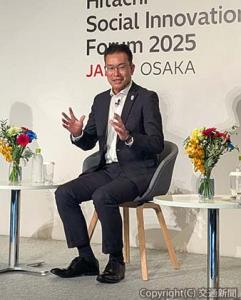 セッションする田淵理事（中央）ら