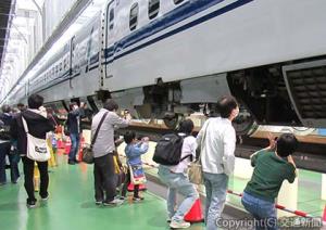 昨年の浜松工場見学ツアー（イメージ）＝ＪＲ東海提供＝