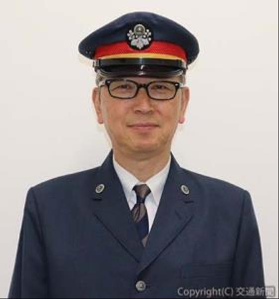 JR北海道　制服　旧制服　国鉄　JR 鉄道　3号 交通新聞 電子版｜JR北海道ホテルズ JRイン函館 ロビーで