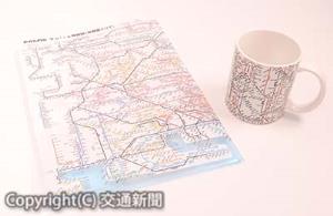 Ａ４見開きダブルポケットクリアファイル」（左）「マグカップ」（右）のイメージ（ＪＲ東日本商事提供）