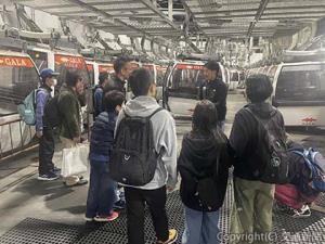 家族連れでにぎわいをみせたディリジャンスの見学・体験イベント（ガーラ湯沢提供）