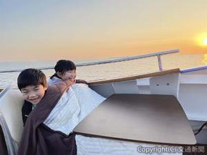 「三河湾こたつクルーズ」を運航（三河湾リゾートリンクス提供）＝イメージ＝